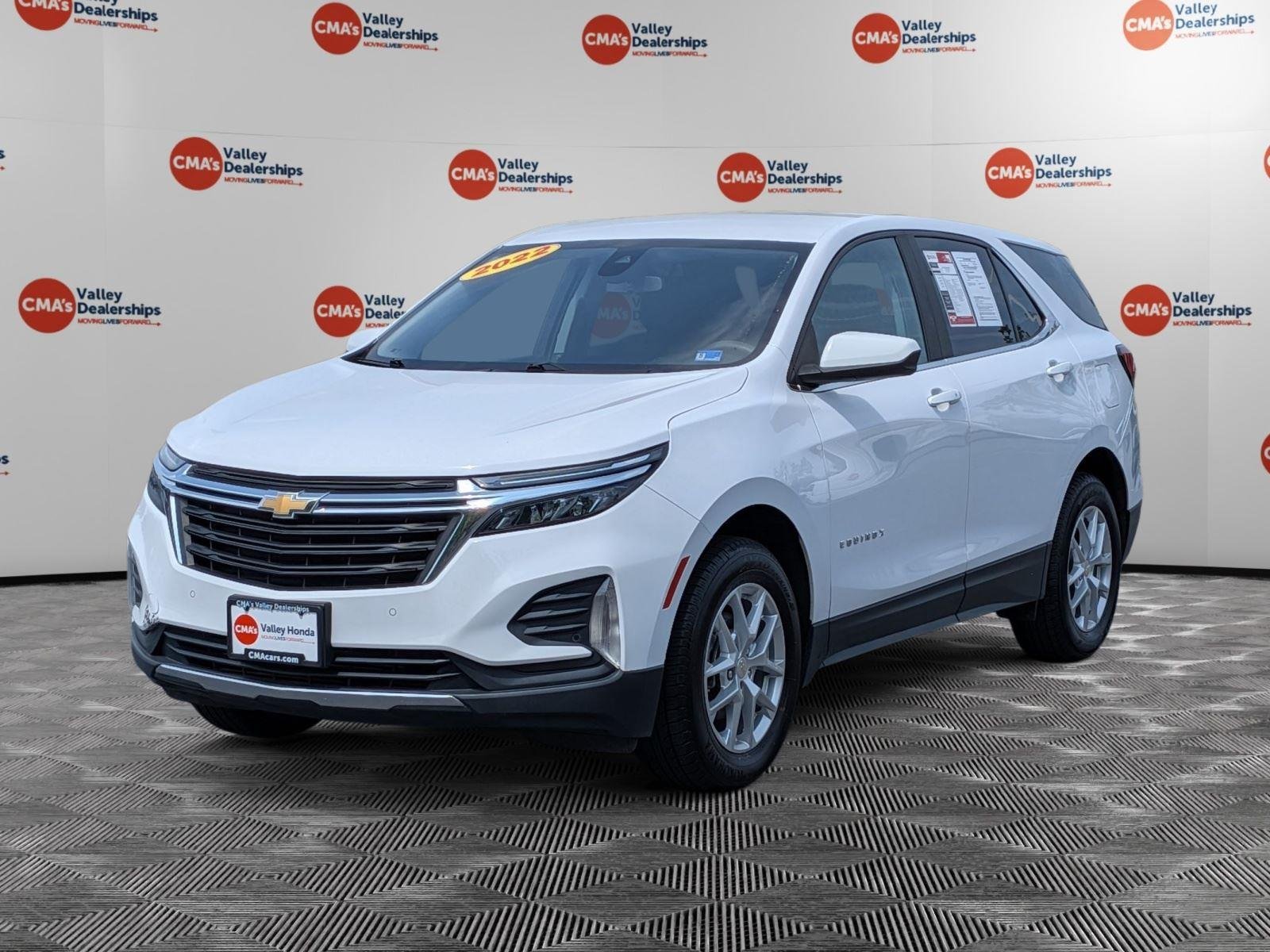 Used 2022 Summit White Chevrolet LT image 1
