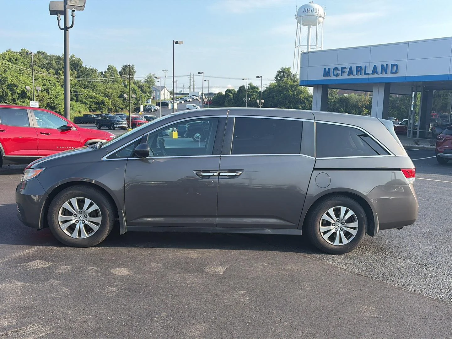 Used 2016 Honda Odyssey SE with VIN 5FNRL5H36GB041321 for sale in Maysville, KY