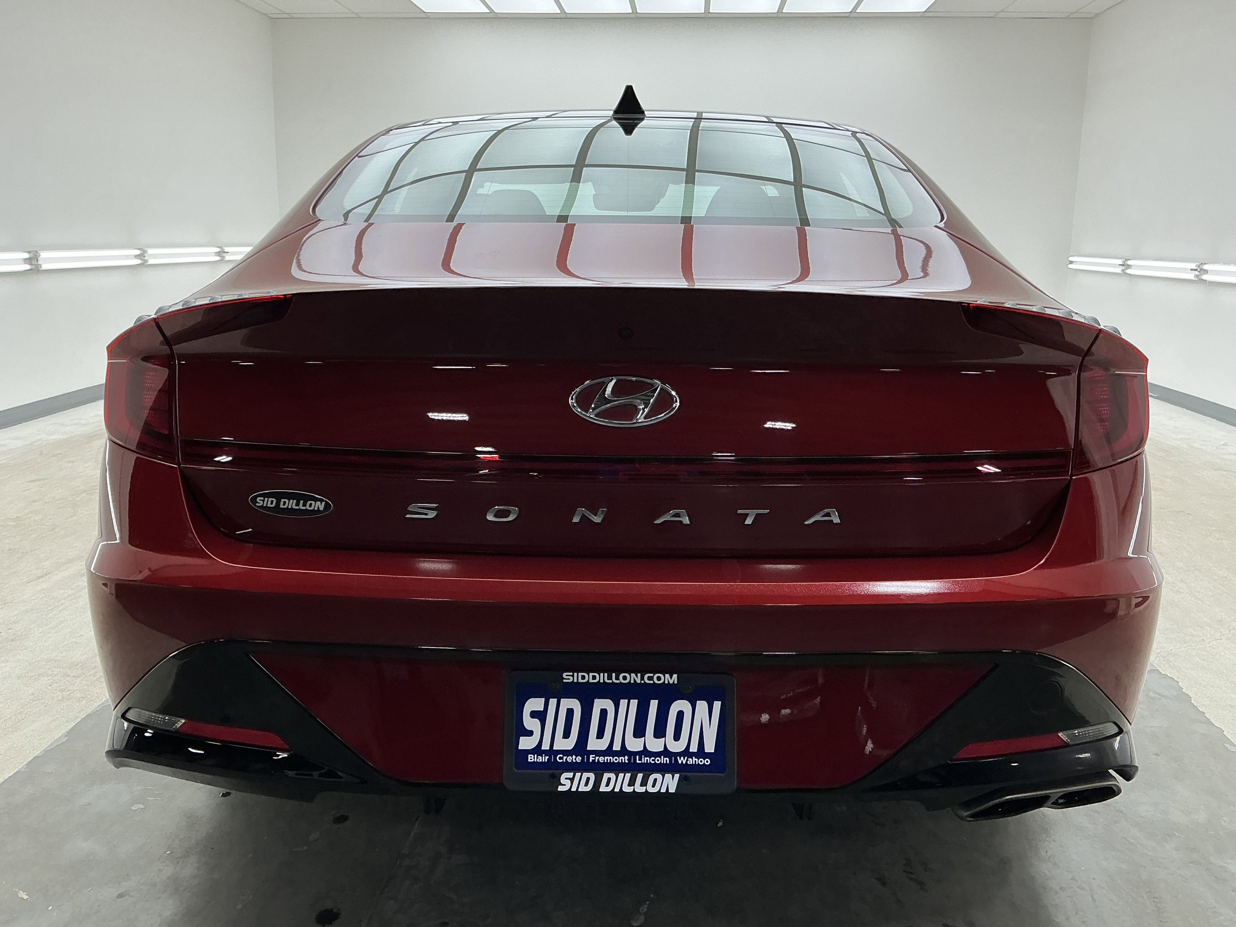 Used 2023 Ultimate Red Hyundai SEL image 5