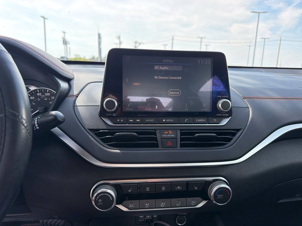 Used 2021 Blue Nissan 2.0 SR image 4