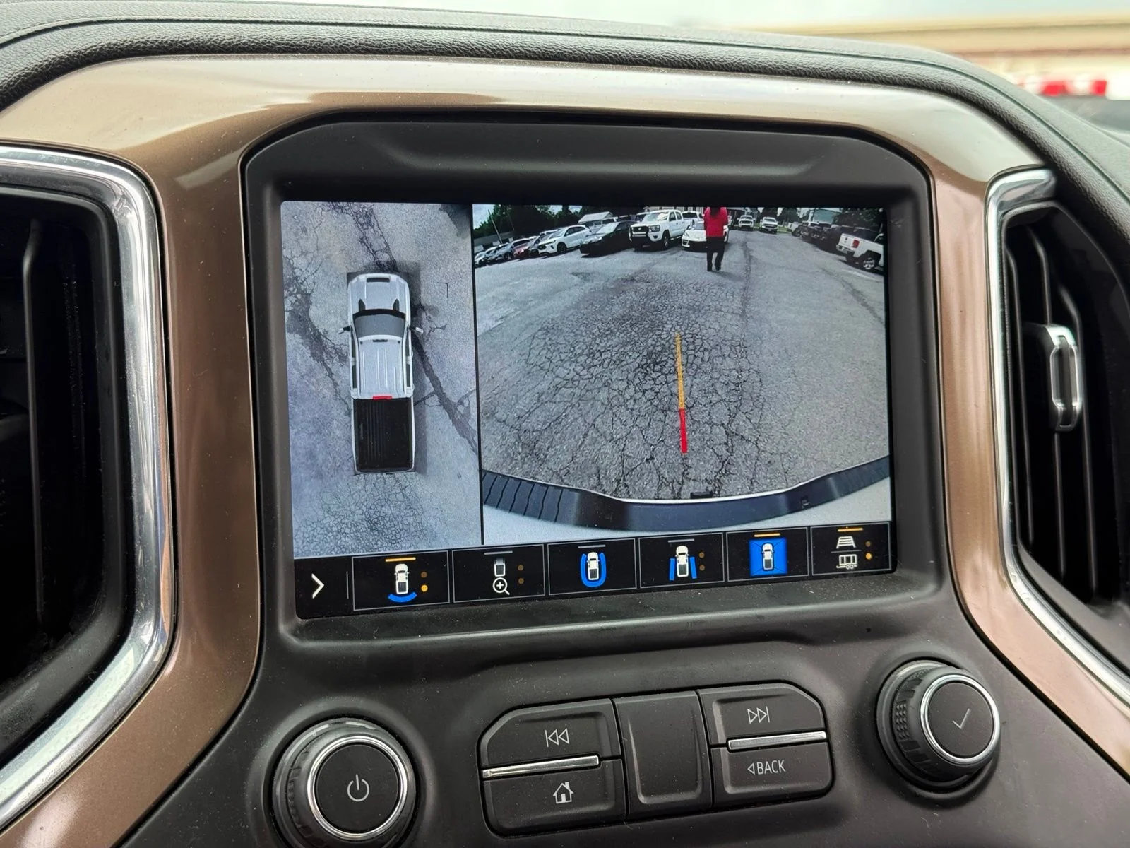 Used 2020 Beige Chevrolet High Country image 38
