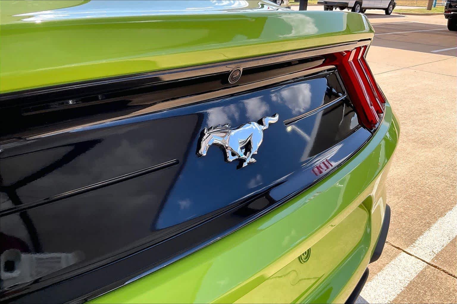 Used 2020 Grabber Lime Ford EcoBoost image 29
