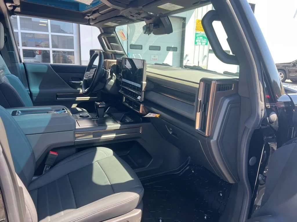 2024 GMC HUMMER EV 3X - Photo 14