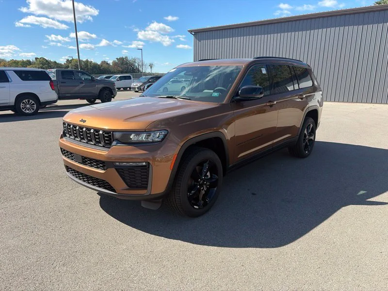 New 2026 Copper Shino Metallic Clear-Coat Exterior Paint Jeep Limited image 7