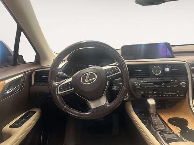 Used 2018 White Lexus 350L image 12