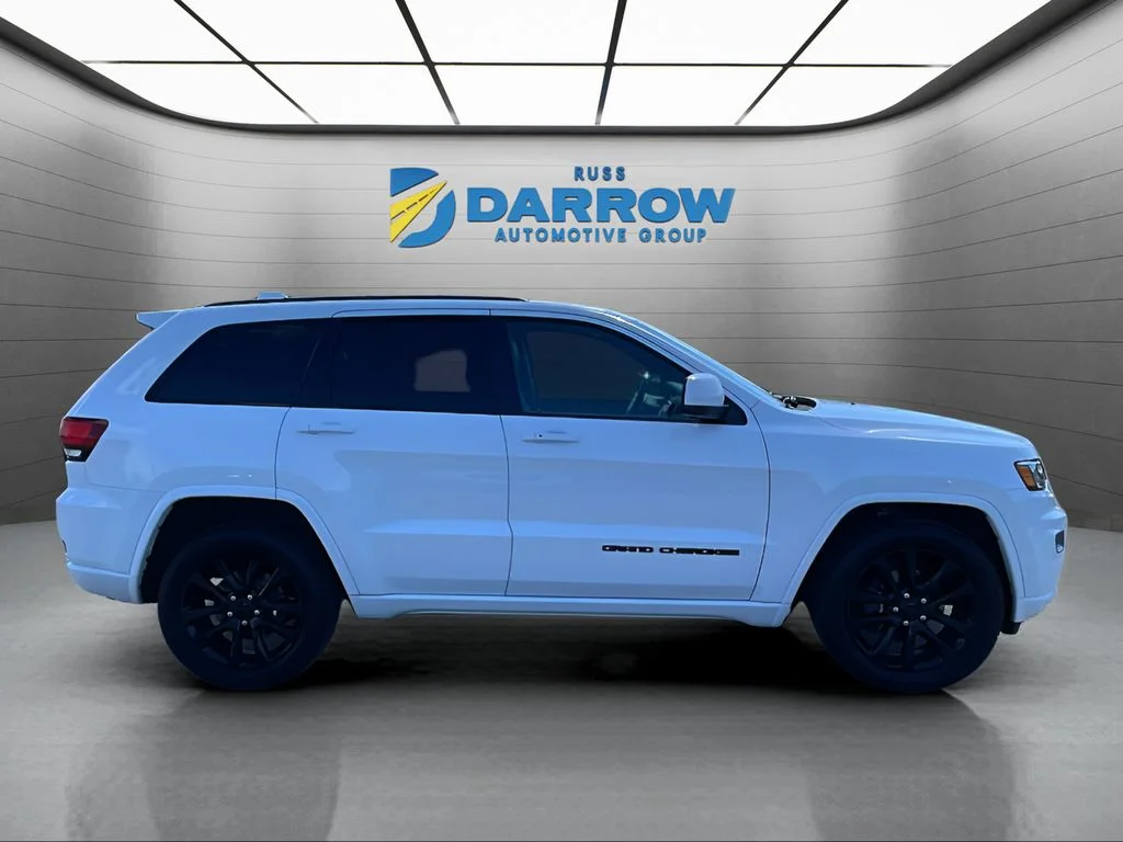 Used 2020 White Jeep Altitude image 6
