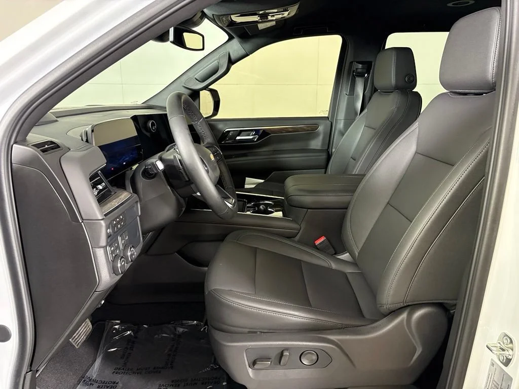 New 2026 Summit White Chevrolet LT image 20