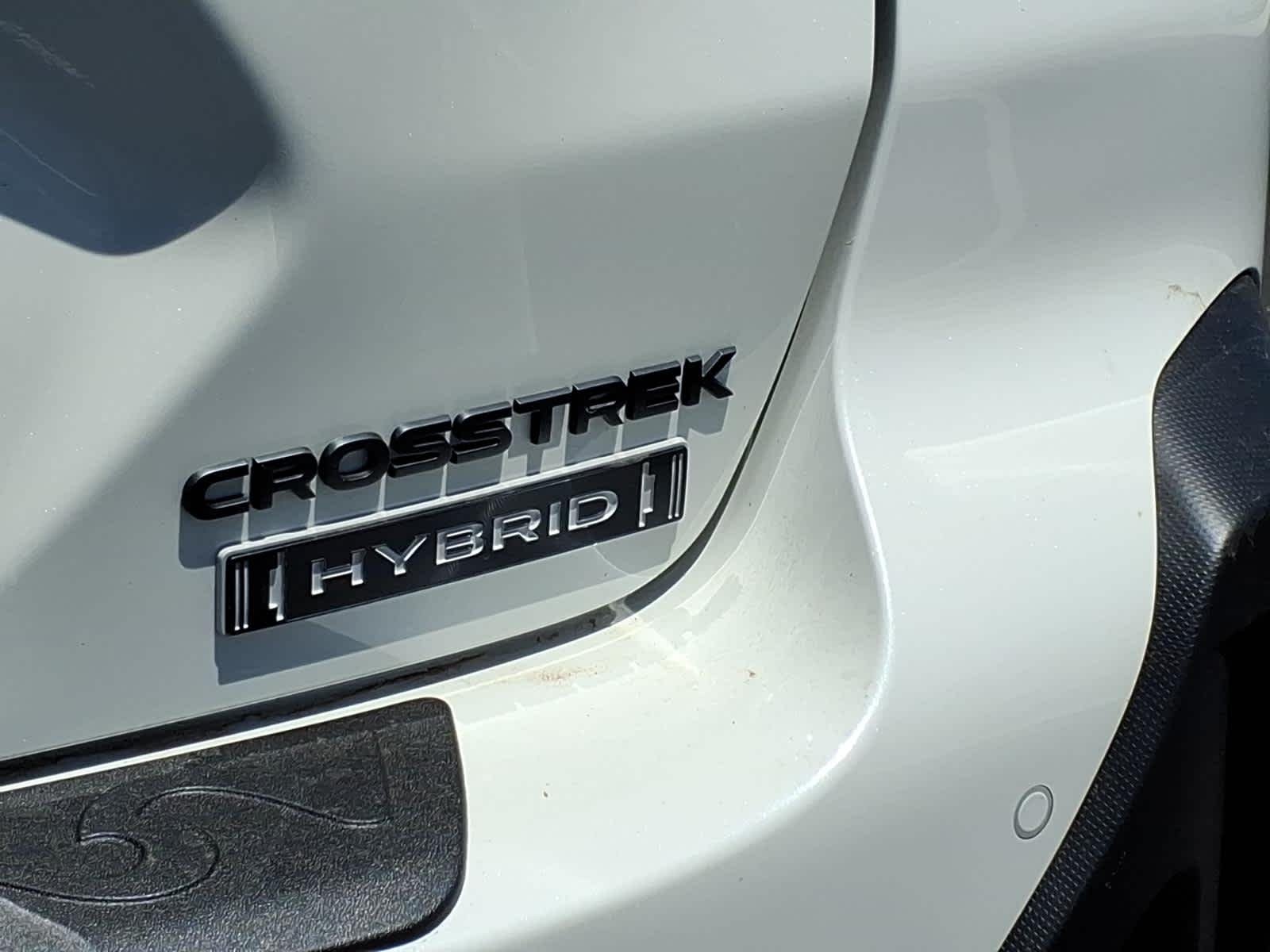 New 2026 CRYSTAL WHITE PEARL Subaru Limited Hybrid image 12