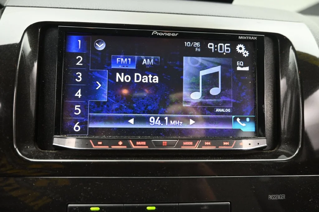 Used 2012 Black Toyota Grade image 19