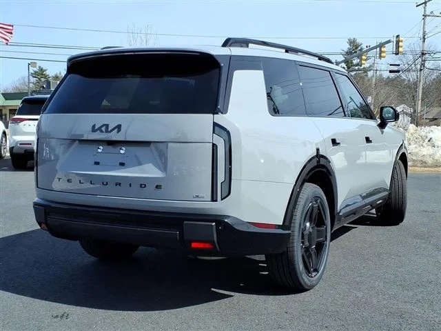 New 2027 Gray Kia X-Line EX image 4