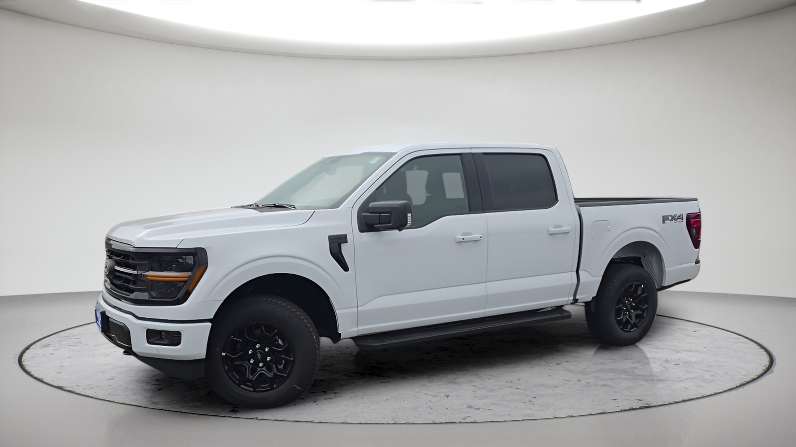New 2026 Oxford White Ford XLT image 12