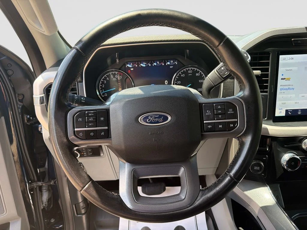 Used 2023 Blue Ford XLT image 32