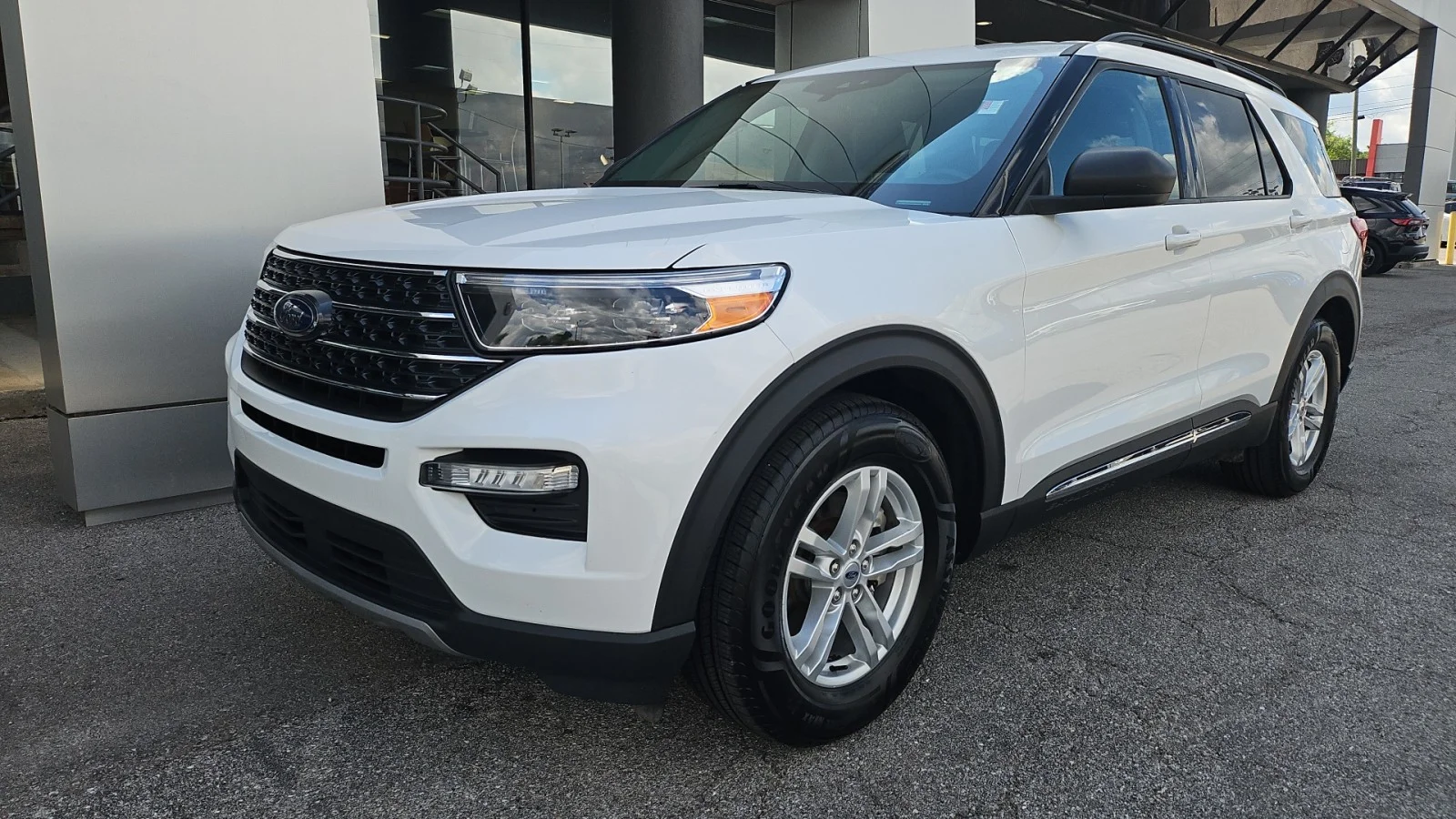 Used 2023 White Ford XLT image 8