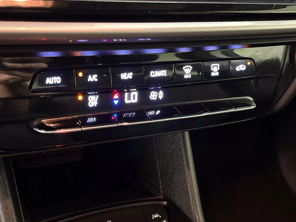 Used 2023 Black Chevrolet 1LT image 37