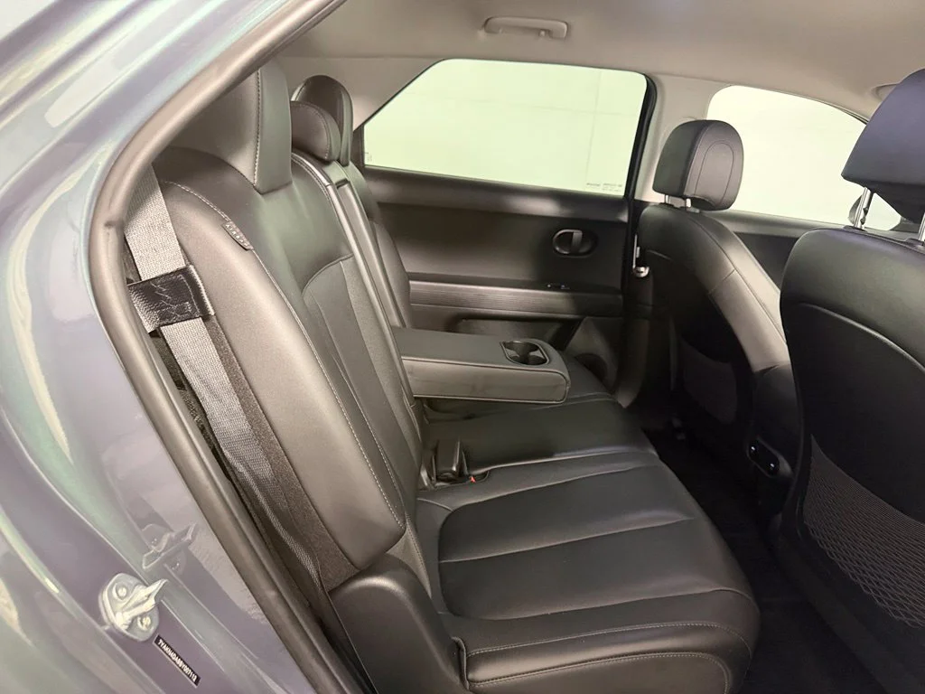 Certified Used 2025 Green Hyundai SEL image 18