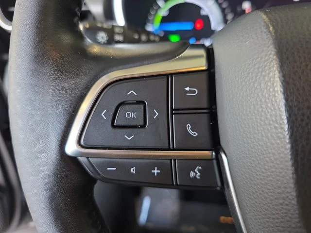 Used 2020 Magnetic Gray Metallic Toyota XLE image 19