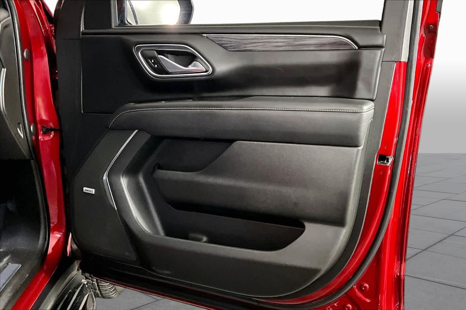 2023 GMC Yukon XL SLT - Photo 23