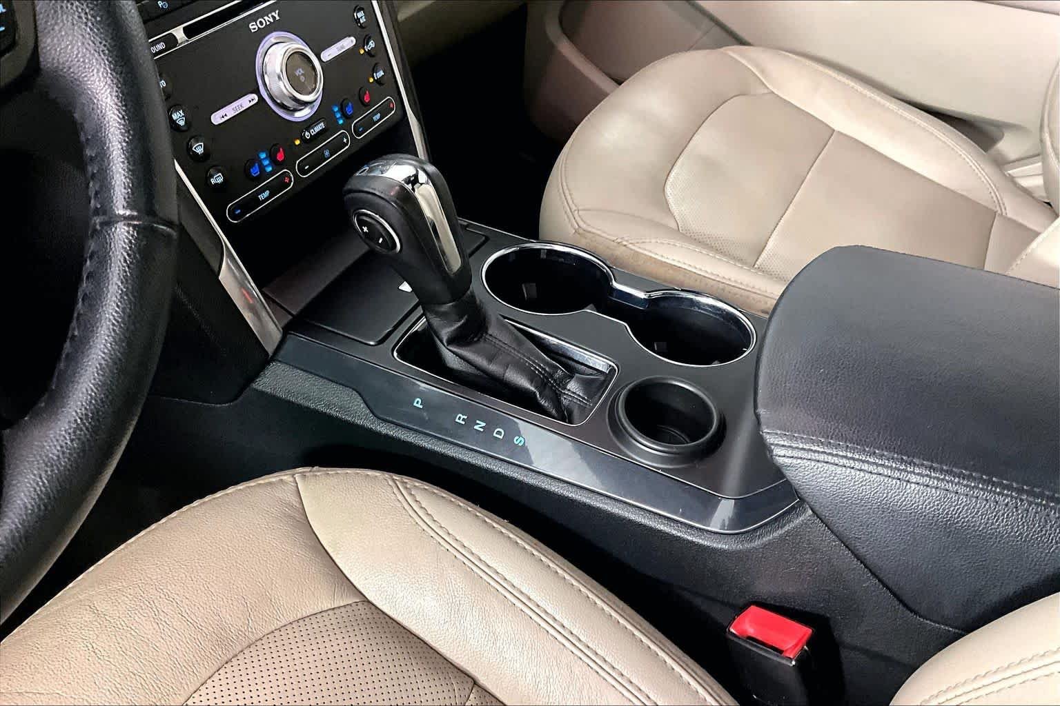 Used 2018 White Platinum Metallic Tri-Coat Ford Limited image 14