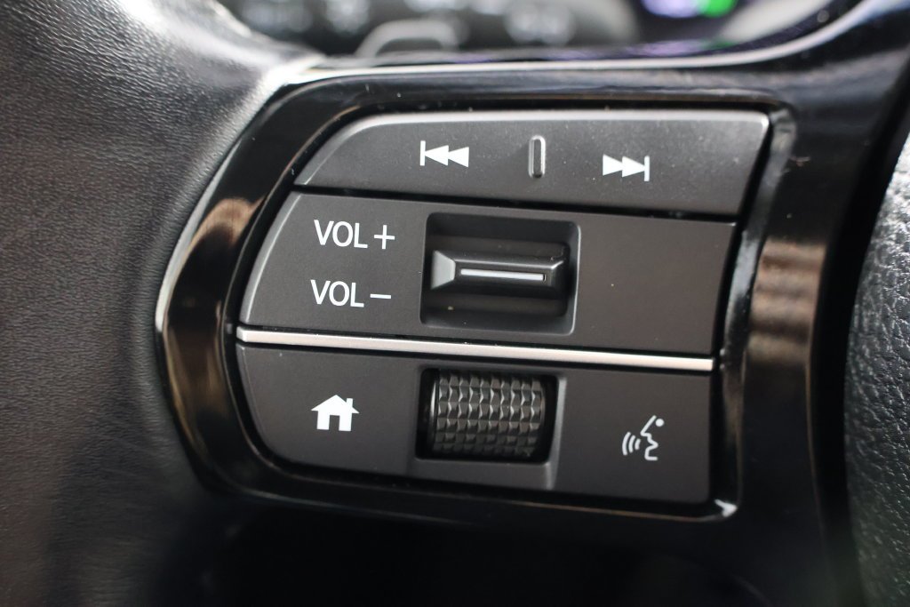 Used 2025 Radiant Red Metallic II Honda EX-L image 11