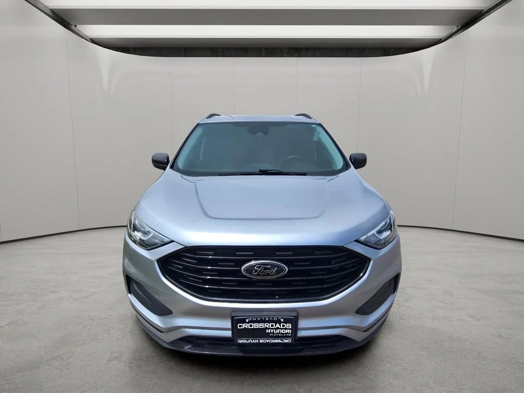 Used 2022 Iconic Silver Metallic Ford SE image 8