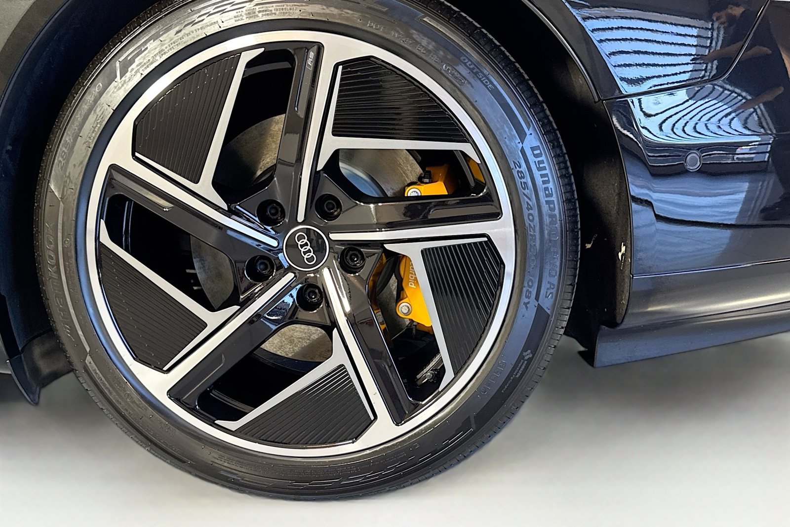 Used 2023 Black Audi  image 29