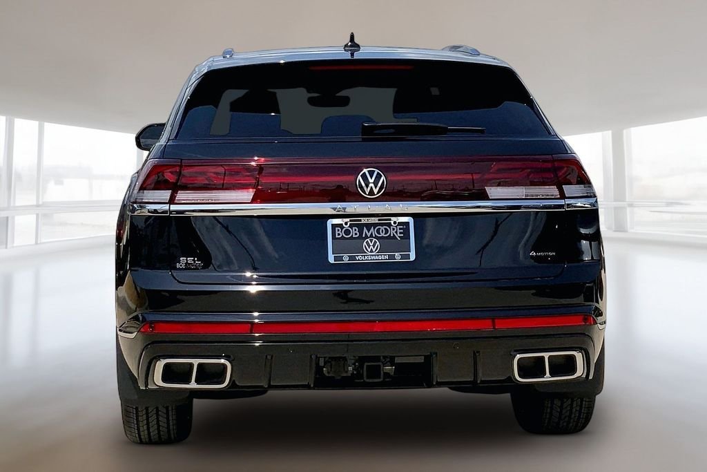 New 2026 Deep Black Pearl Volkswagen 2.0T SEL Premium R-Line image 4