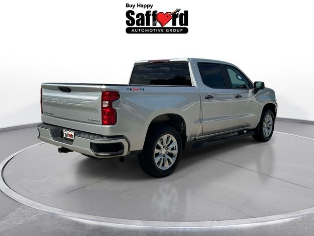 Used 2022 Silver Chevrolet Custom image 7