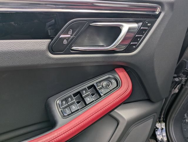 Used 2025 Black Porsche Base image 25
