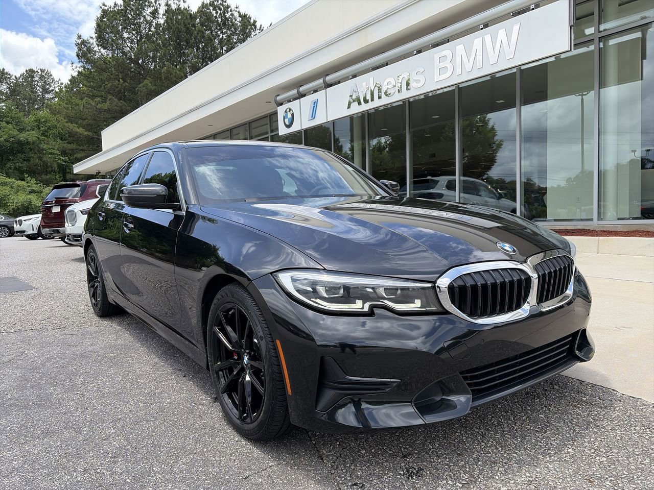2021 BMW 3 Series 330i Sedan's photo