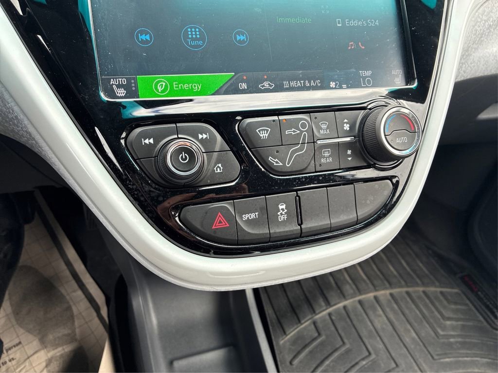 Used 2017 Includes (TUS) Black grille. Chevrolet LT image 26