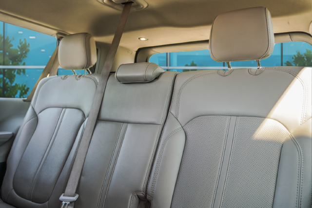 Used 2023 White Jeep Series II image 30