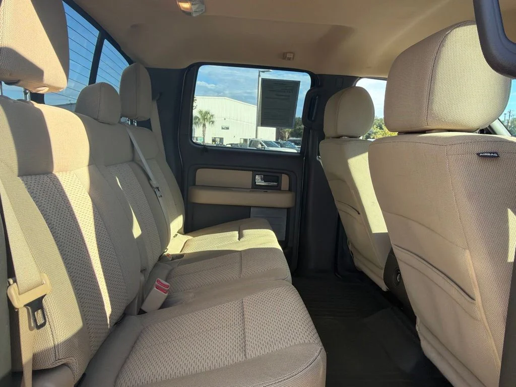 Used 2014  Ford XLT image 25