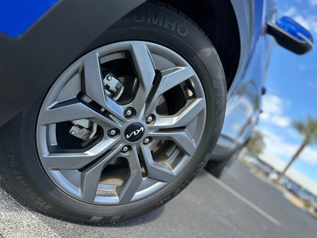 Used 2024 Blue Kia S image 3
