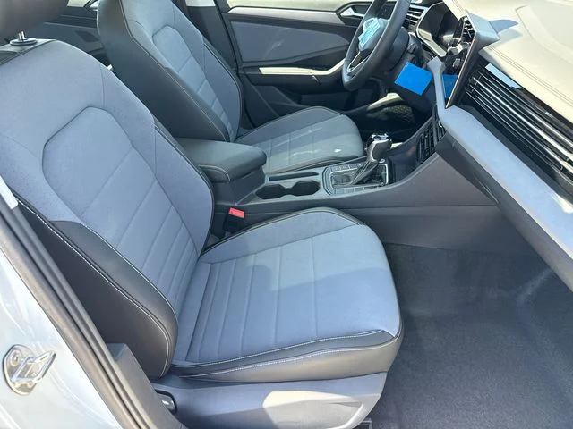 New 2026 Opal White Pearl Volkswagen 1.5T SE image 18