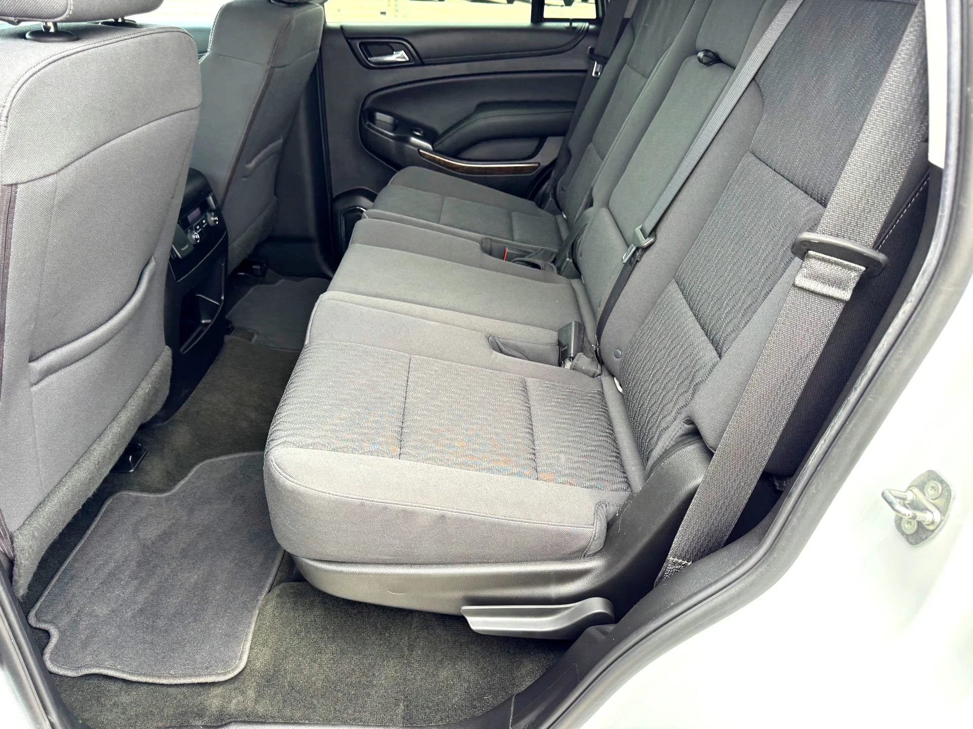 Used 2018 Summit White Chevrolet LS image 18