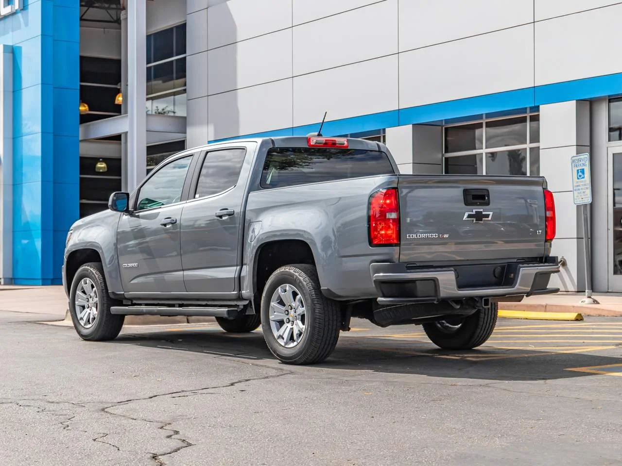 Used 2020 SATIN STEEL METALLIC Chevrolet 2WD LT image 3