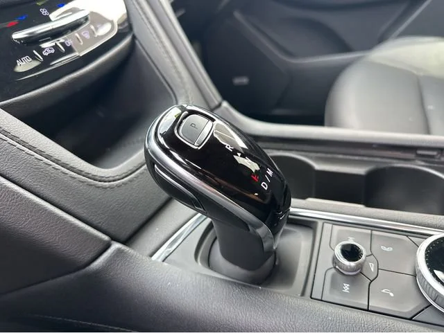 2024 Cadillac XT6 Luxury - Photo 22