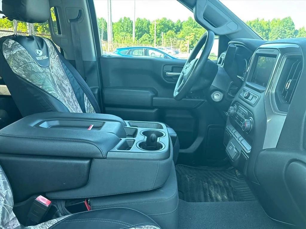 Used 2020 SUMMIT WHITE Chevrolet Custom Trail Boss image 18