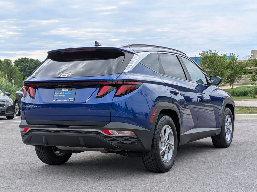 Used 2024 Blue Hyundai SEL image 7