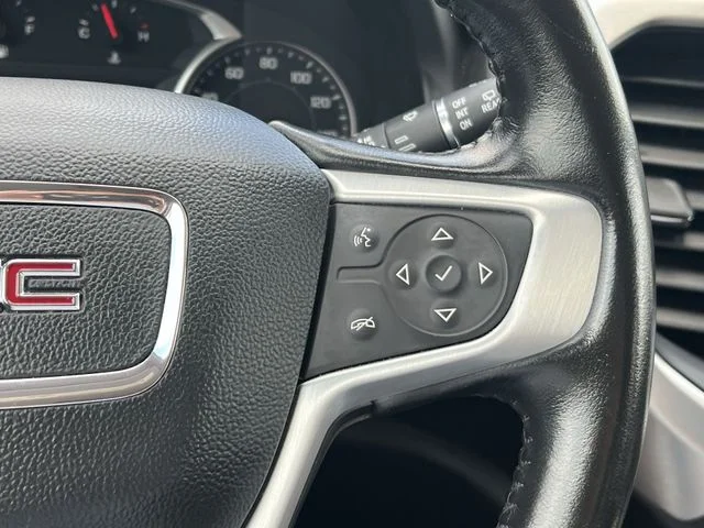 Used 2020 White GMC SLT image 28