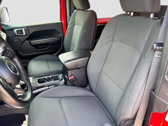 Used 2020 Red Jeep Sport S image 20