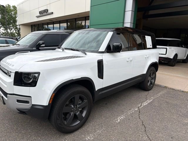 Certified Used 2024 White Land Rover S image 3