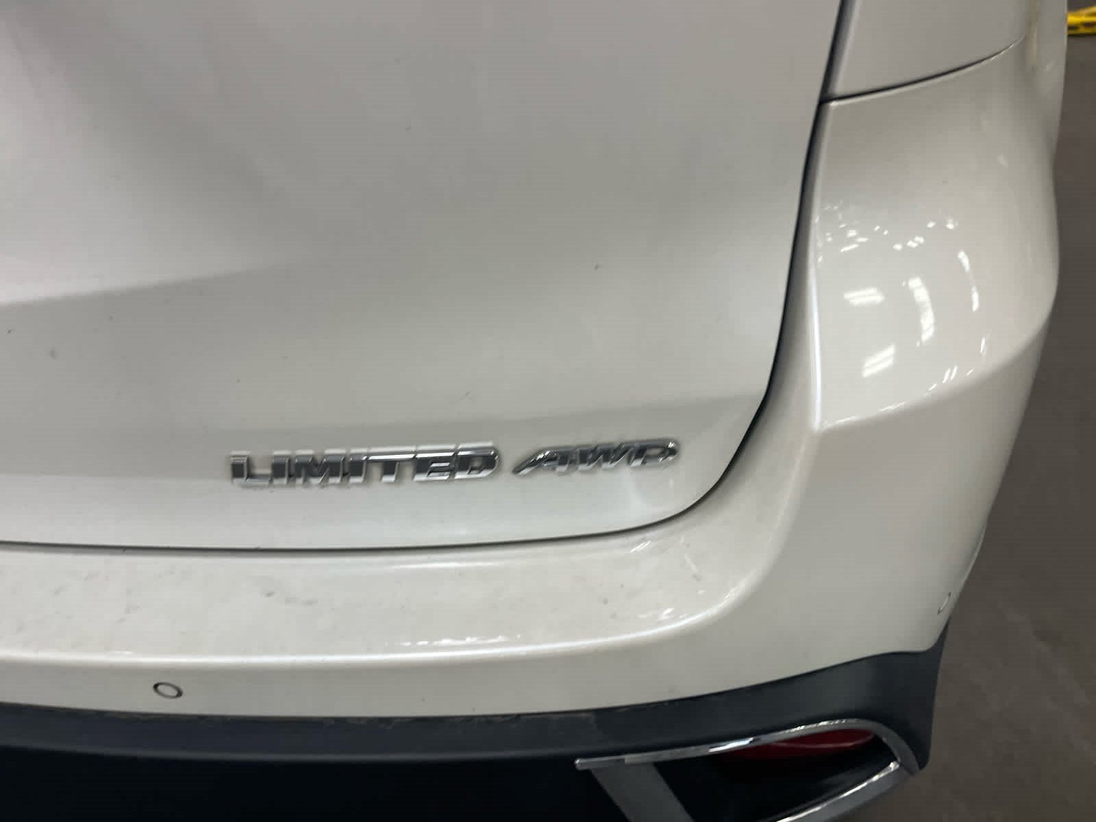 Used 2018 Blizzard Pearl Toyota Limited Platinum image 7