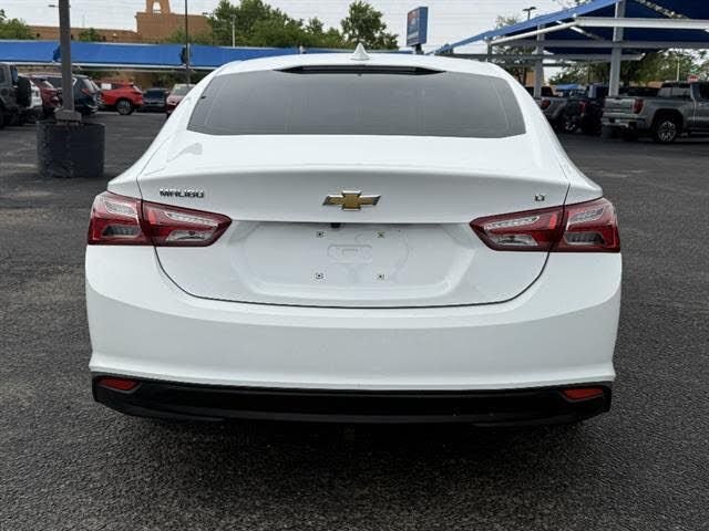 Used 2022 White Chevrolet LT image 6