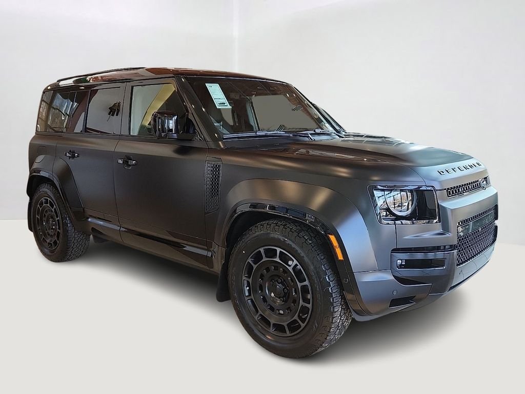 New 2026 Narvik Black Land Rover OCTA image 2