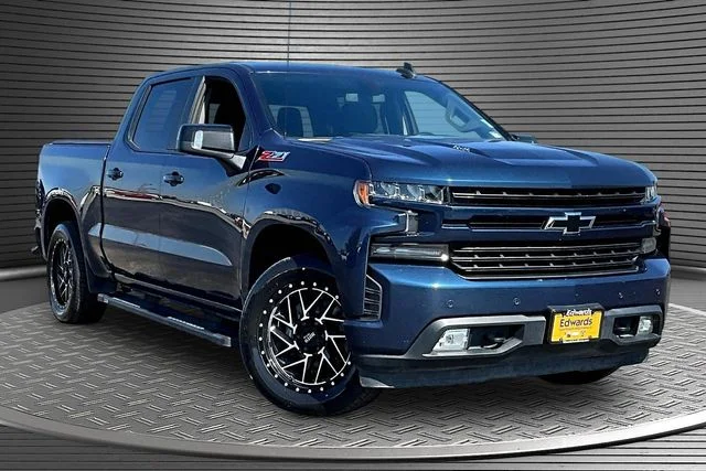 Used 2020 Blue Chevrolet RST image 3