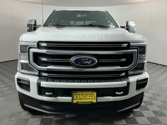 Used 2022  Ford Platinum image 2