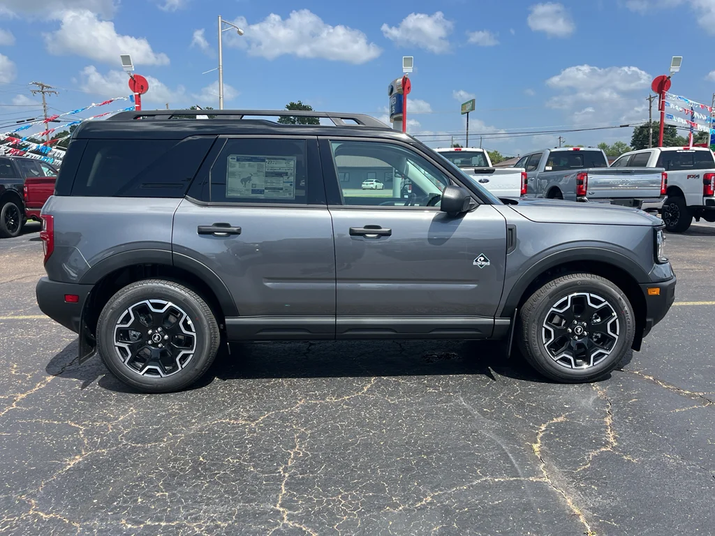 New 2026 Carbonized Gray Metallic Ford Outer Banks® image 4