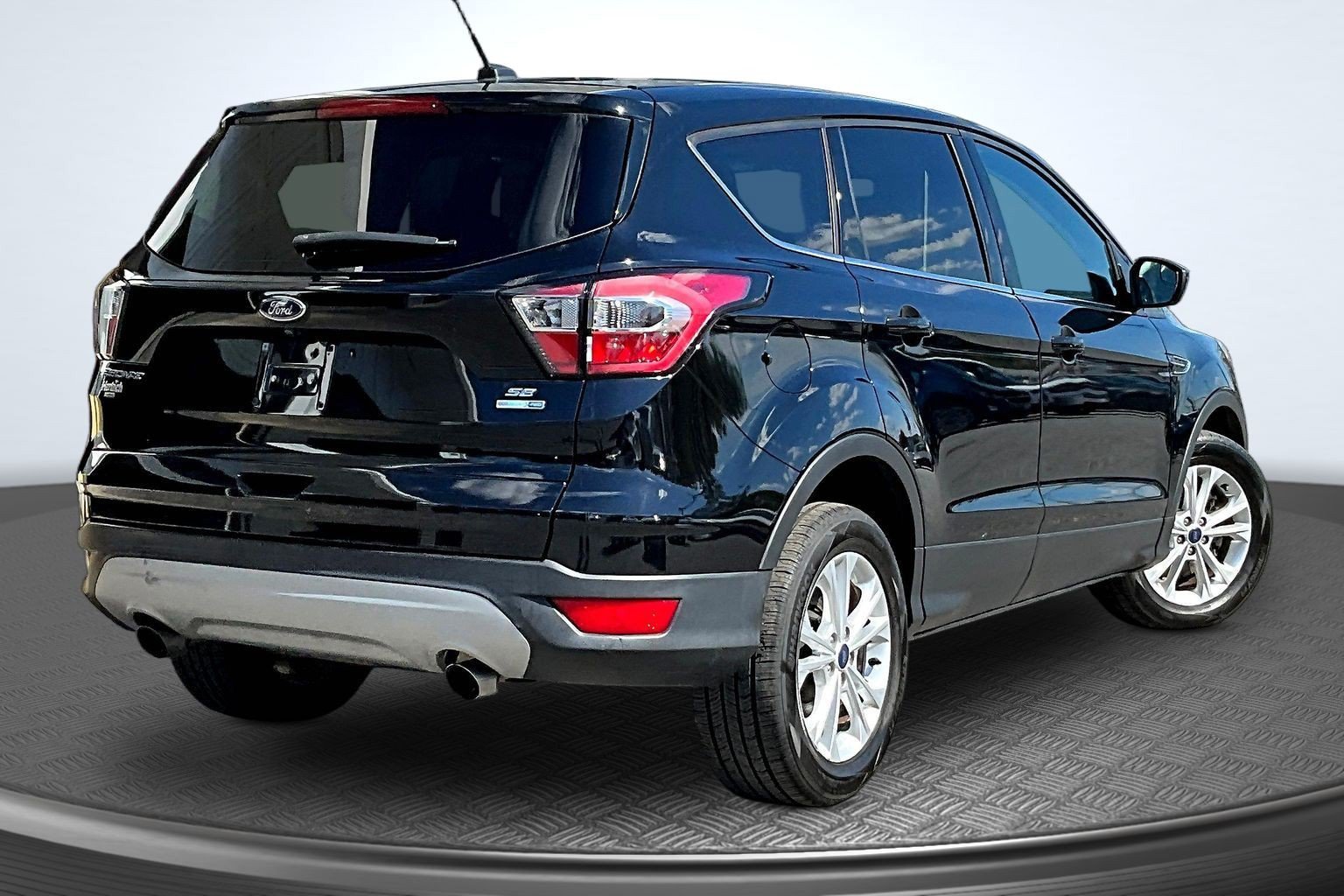 Used 2017 Black Ford SE image 5