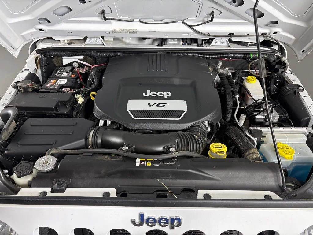 Used 2017 White Jeep Sport image 36